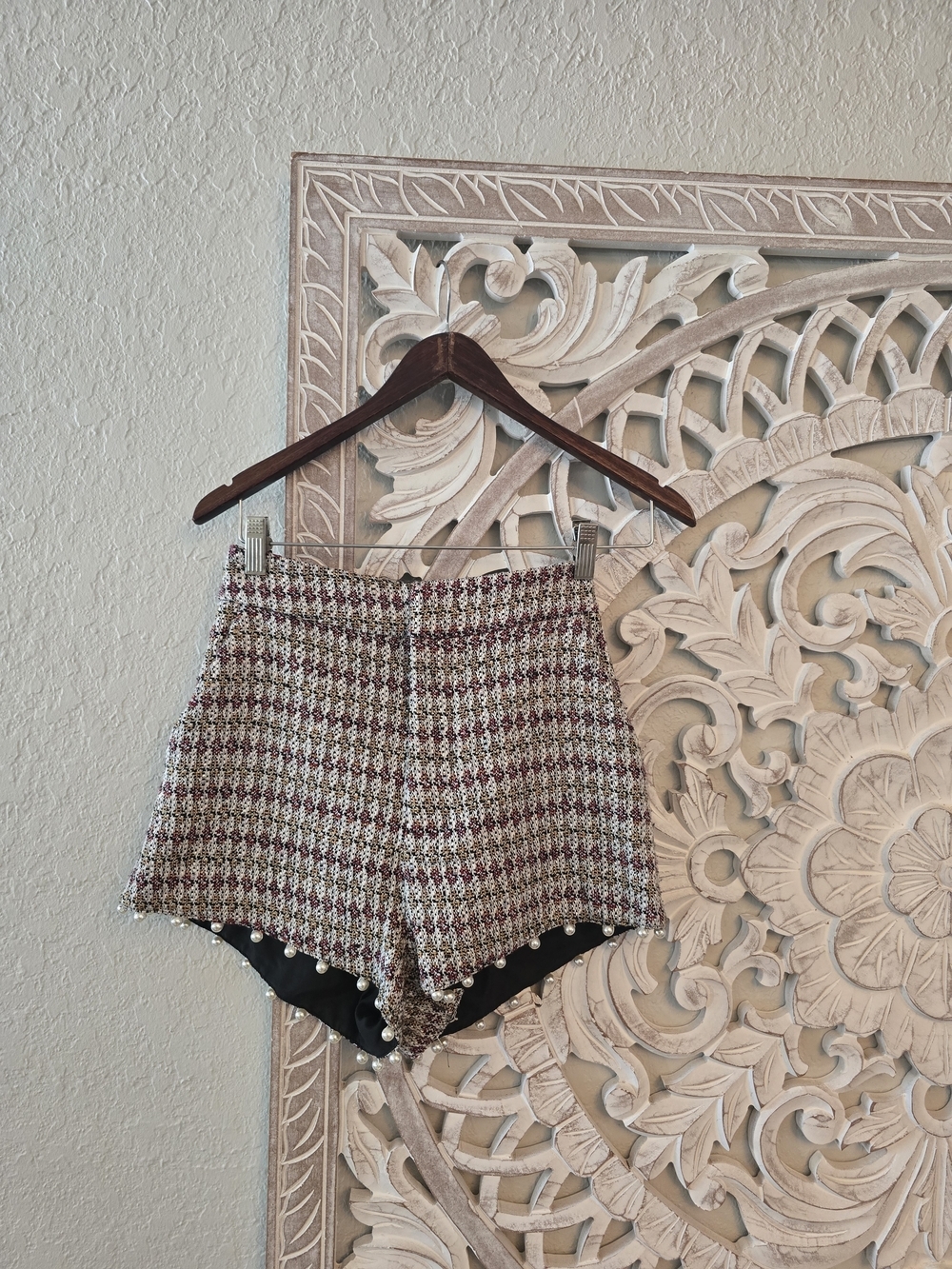 Lovers + Friends Women’s Tweed Pearls High Waisted Shorts Geometric Print XS